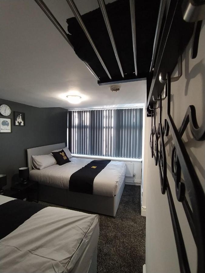 Black Ocean Holiday Apartments Blackpool Exterior photo